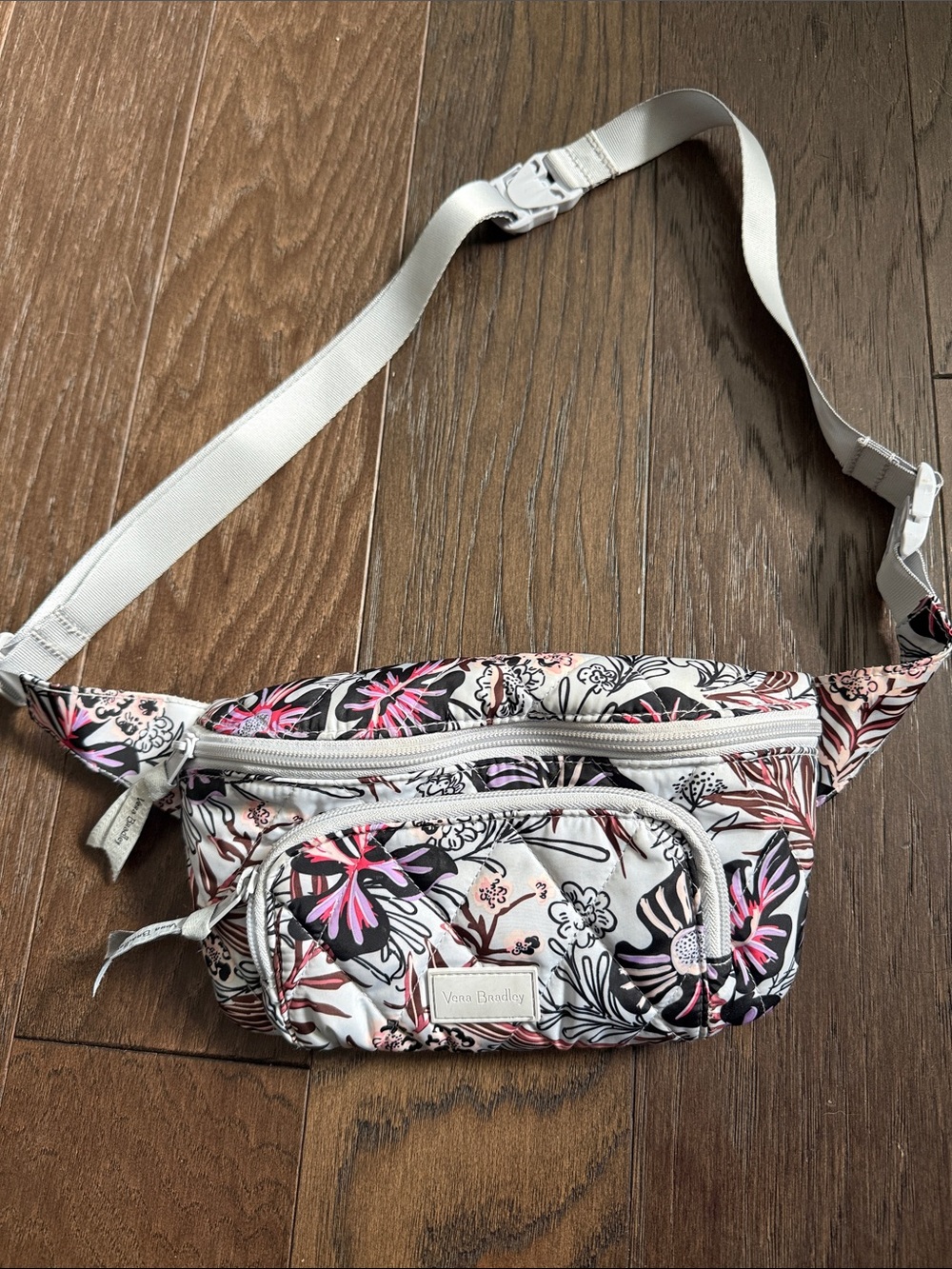 Vera Bradley Quilted Floral Crossbody Waist Bag/Fanny Pack in White, Pink, Black